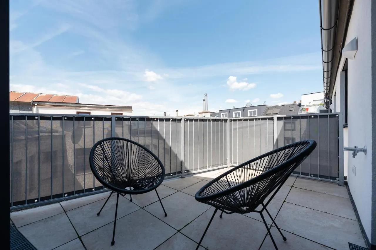 Stylisches Apartment In Zentraler Gruenruhelage Mit Garagenplatz Vienna Austria
